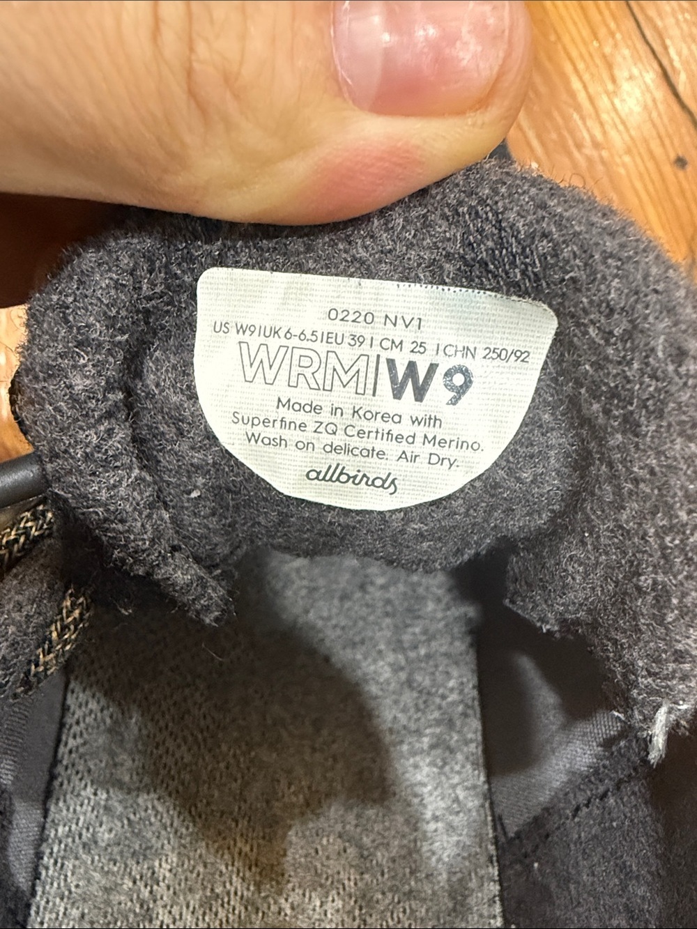allbirds Women Black Wool-Blend Sneakers with Patterned Laces size 9 - Picture 3 of 11